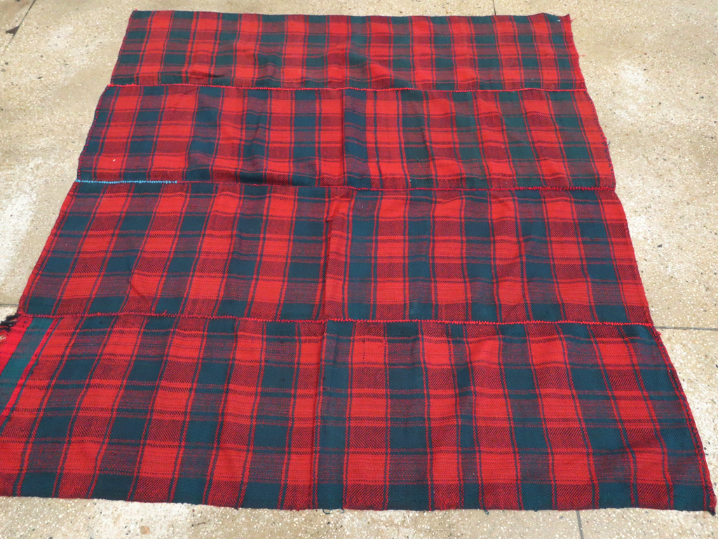 Vintage Persian Square Textile, No.28979 - Galerie Shabab