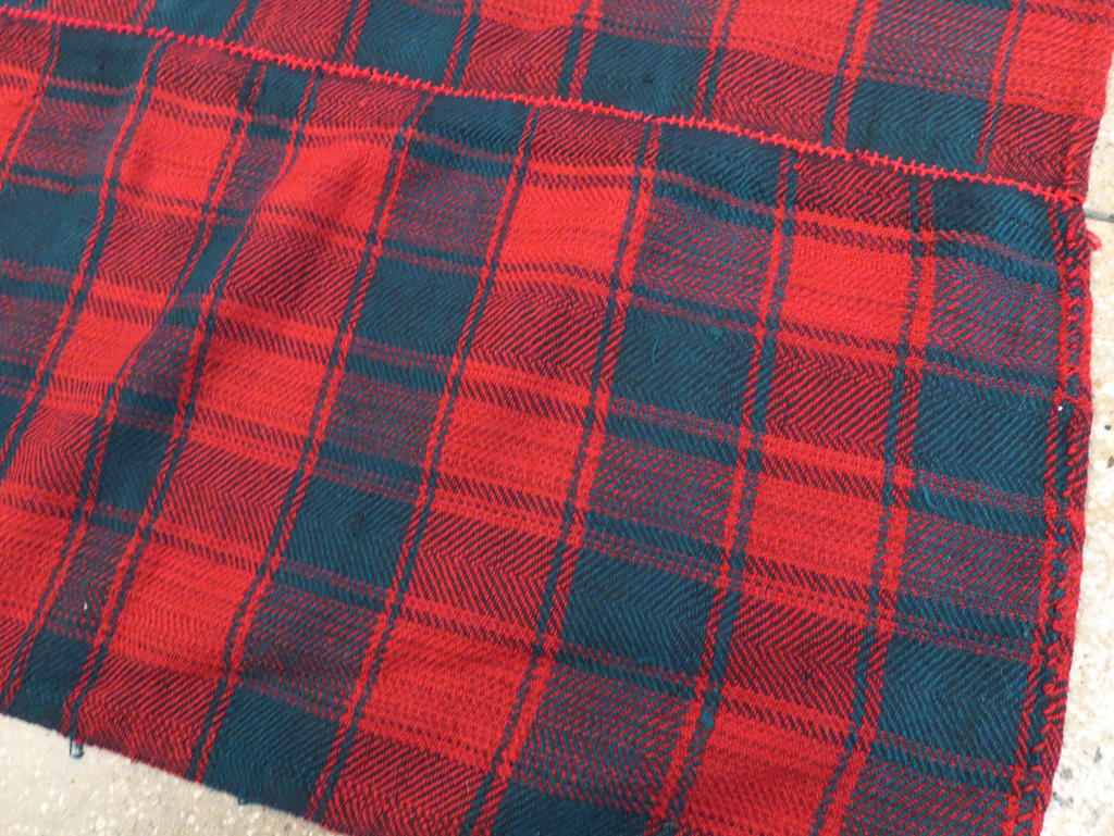 Vintage Persian Square Textile, No.28979 - Galerie Shabab