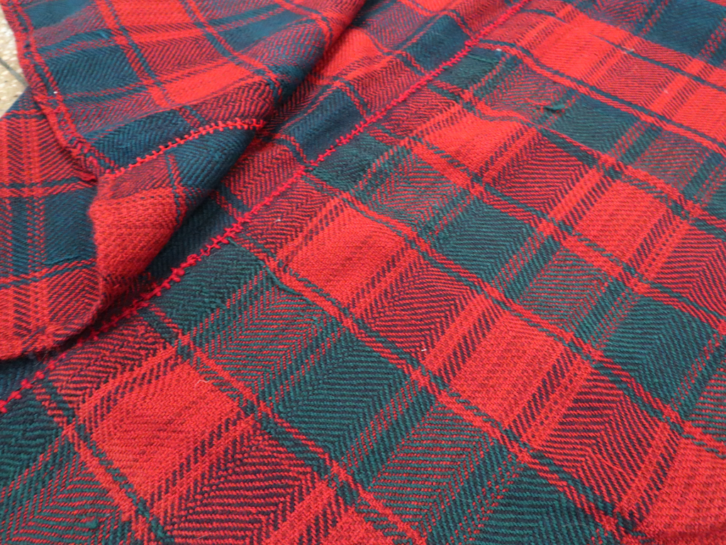 Vintage Persian Square Textile, No.28979 - Galerie Shabab