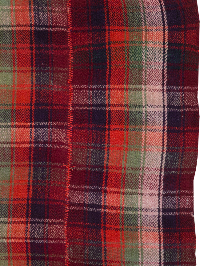 Vintage Persian Square Textile, No.28981 - Galerie Shabab