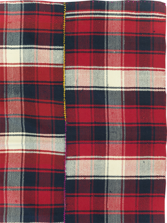 Vintage Persian Square Textile, No.28982 - Galerie Shabab