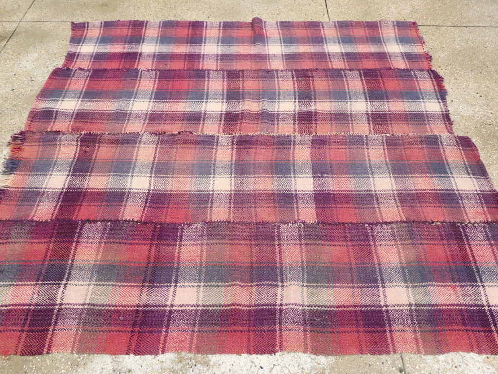 Vintage Persian Square Textile, No.28983 - Galerie Shabab