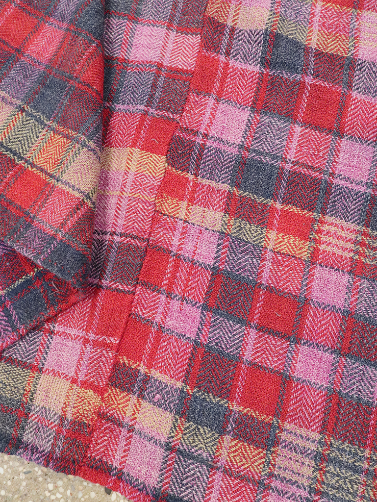 Vintage Persian Plaid Textile, No.28986 - Galerie Shabab