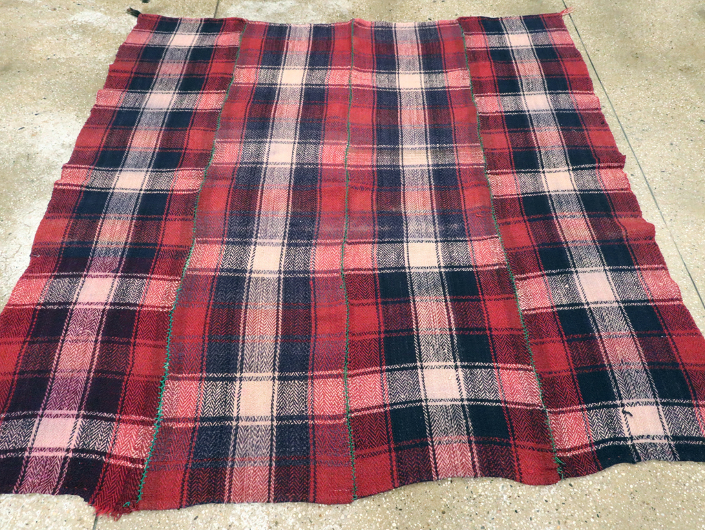 Vintage Persian Square Textile, No.28987 - Galerie Shabab