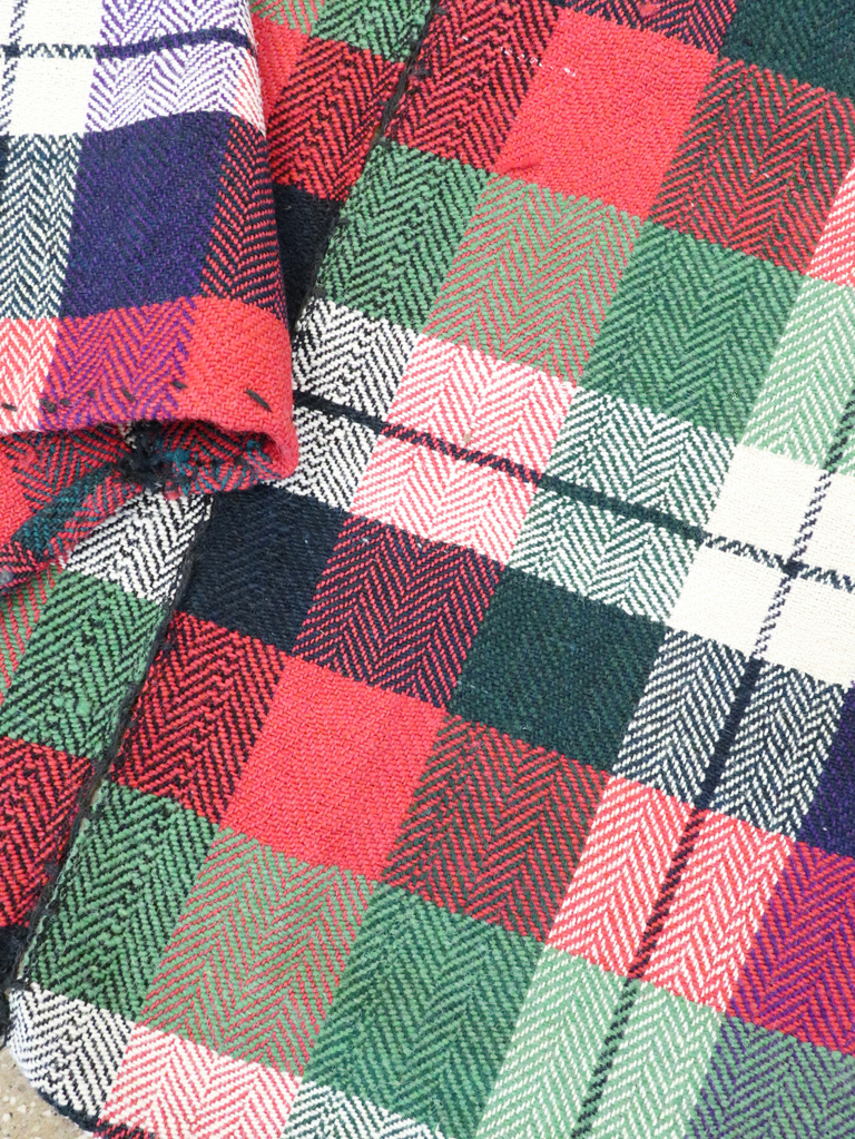 Vintage Persian Textile, No.28989 - Galerie Shabab