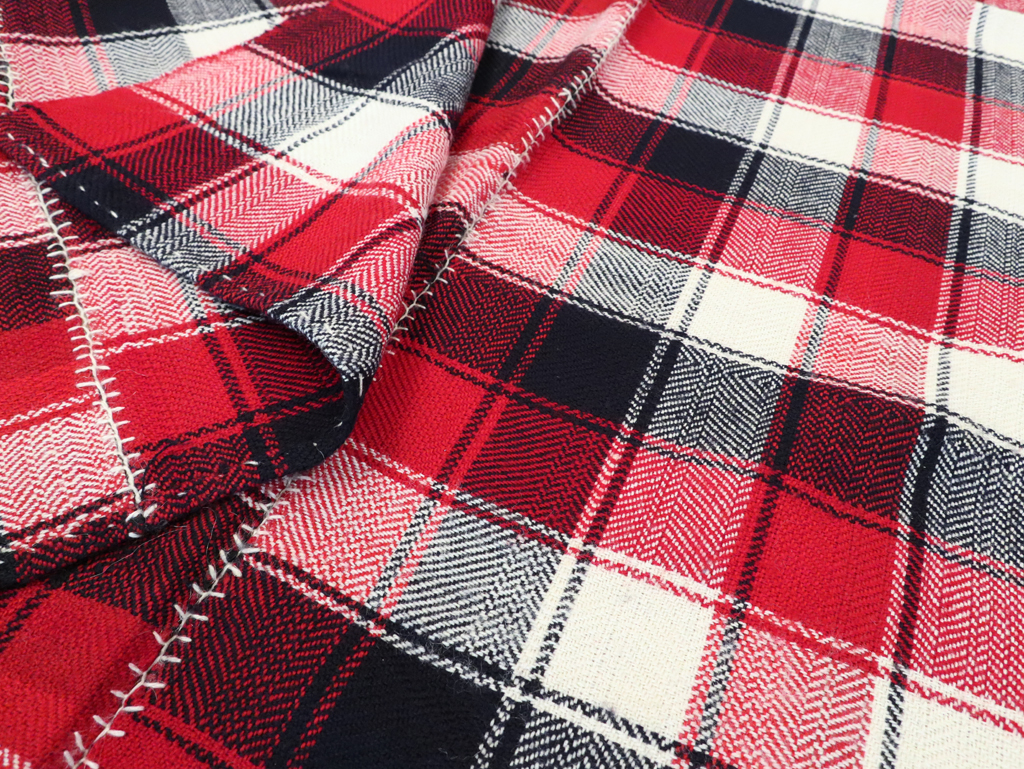 Vintage Persian Textile, No.28996 - Galerie Shabab