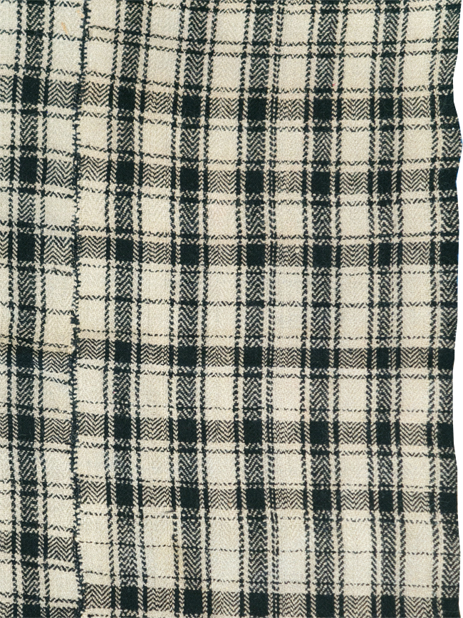 Vintage Persian Square Textile, No.28997 - Galerie Shabab