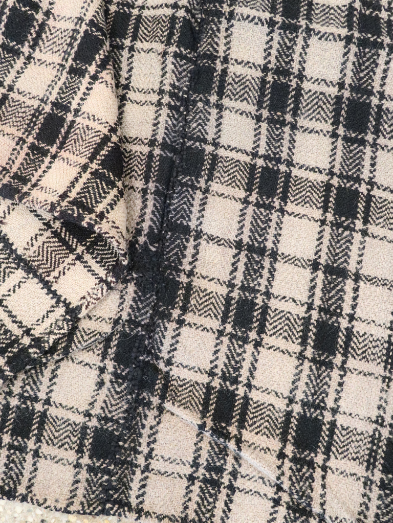 Vintage Persian Square Textile, No.28997 - Galerie Shabab