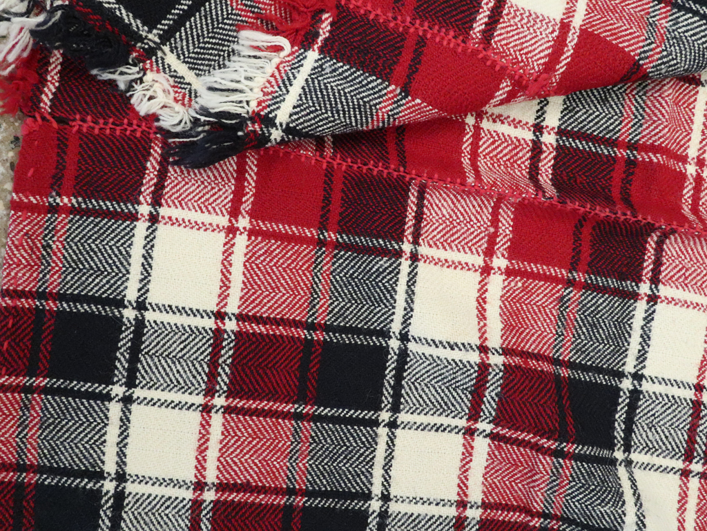 Vintage Persian Textile, No.29006 - Galerie Shabab