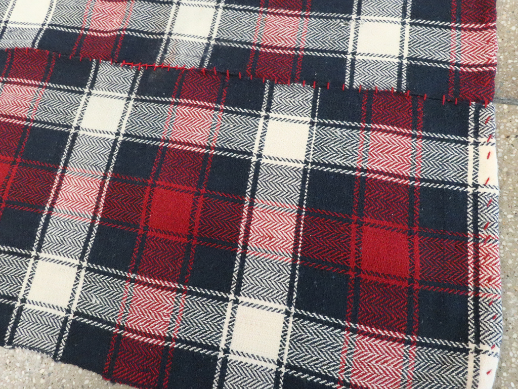 Vintage Persian Square Textile, No.29023 - Galerie Shabab