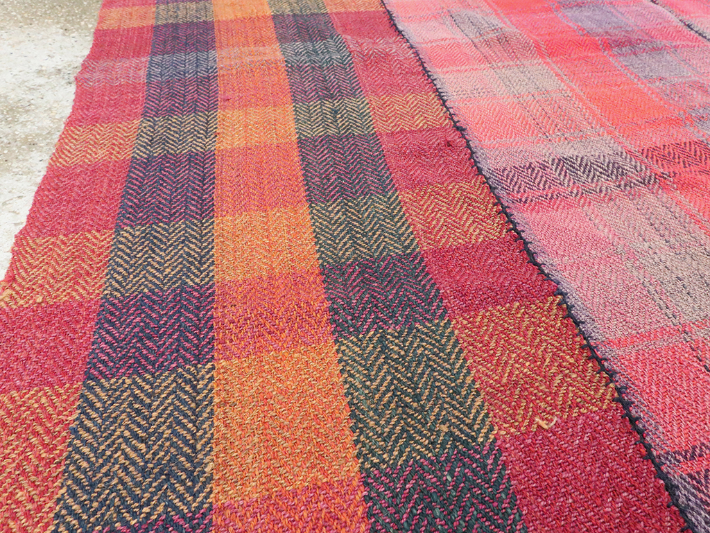 Vintage Persian Plaid Textile, No.29028 - Galerie Shabab