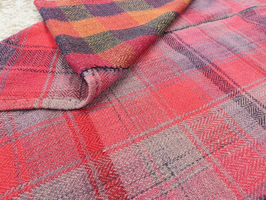 Vintage Persian Plaid Textile, No.29028 - Galerie Shabab
