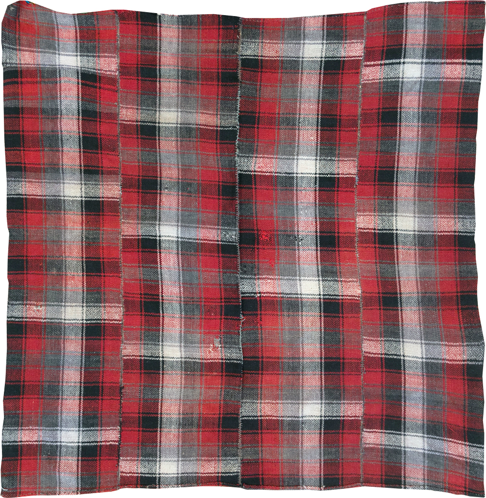 Vintage Persian Square Textile, No.29033 - Galerie Shabab