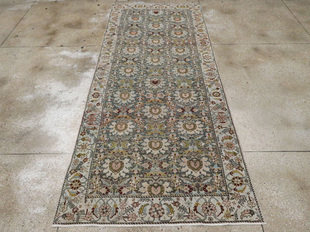 Antique Persian Malayer Gallery Carpet, No.29058 - Galerie Shabab