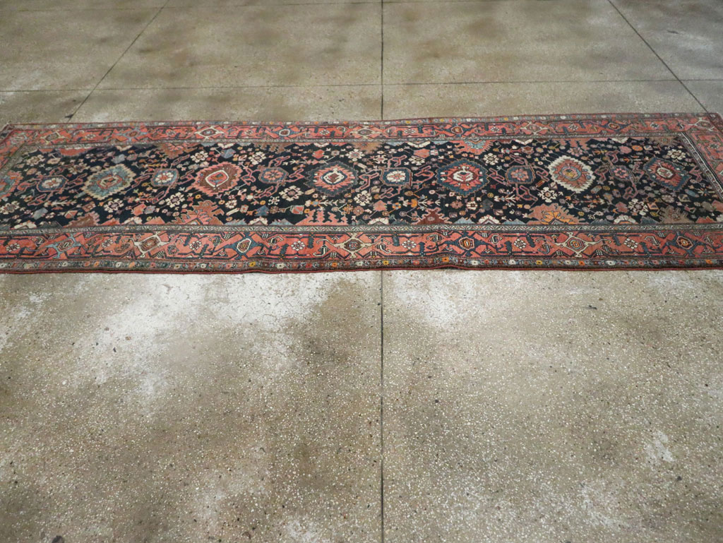 Antique Persian Bidjar Runner, No.29062 - Galerie Shabab