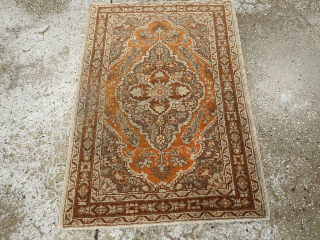 Vintage Persian Tabriz Throw Rug, No.29063 - Galerie Shabab