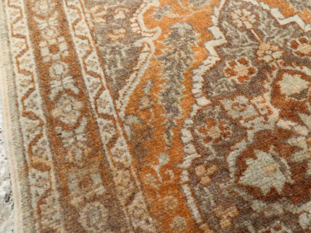Vintage Persian Tabriz Throw Rug, No.29063 - Galerie Shabab