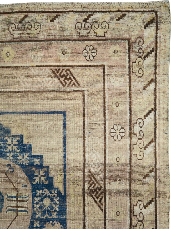 Antique East Turkestan Khotan Carpet, No.29064 - Galerie Shabab