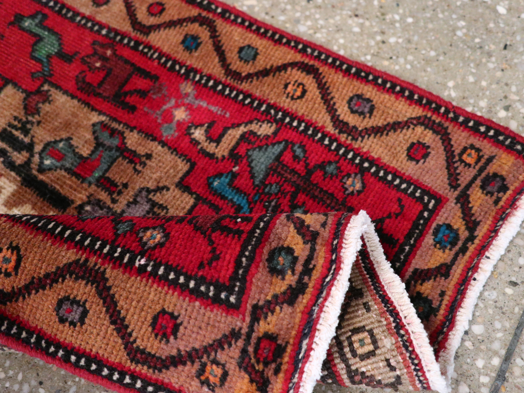 Vintage Persian Kurdish Pictorial Rug, No.29081 - Galerie Shabab