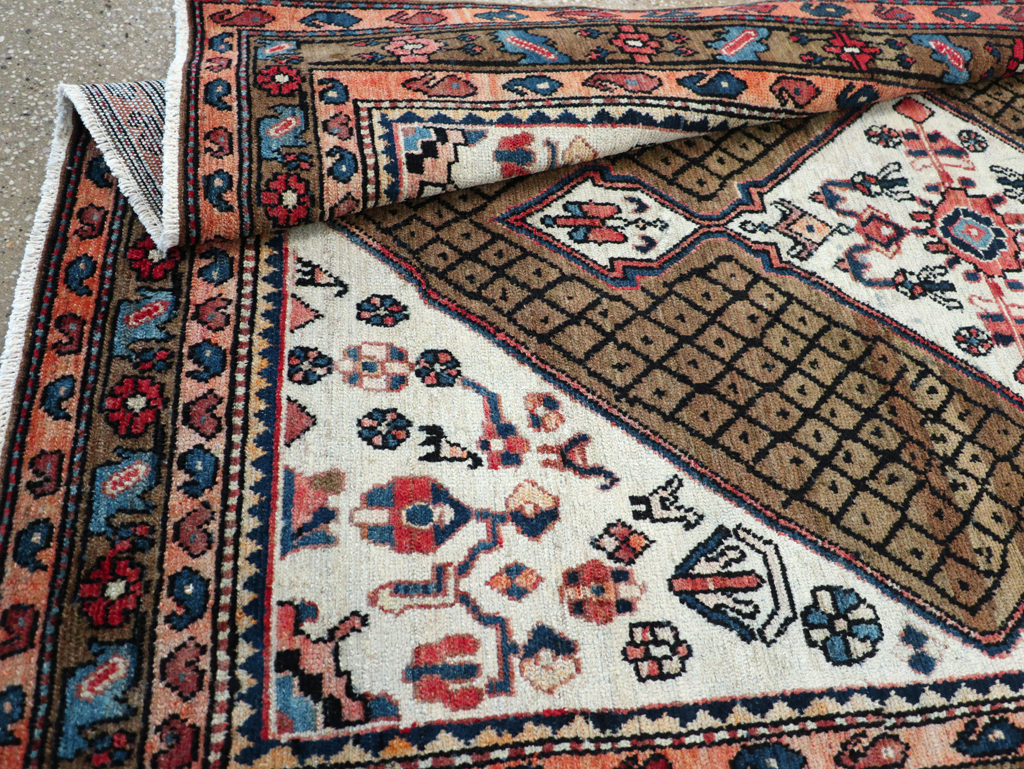 Vintage Persian Hamadan Gallery Rug, No.29086 - Galerie Shabab