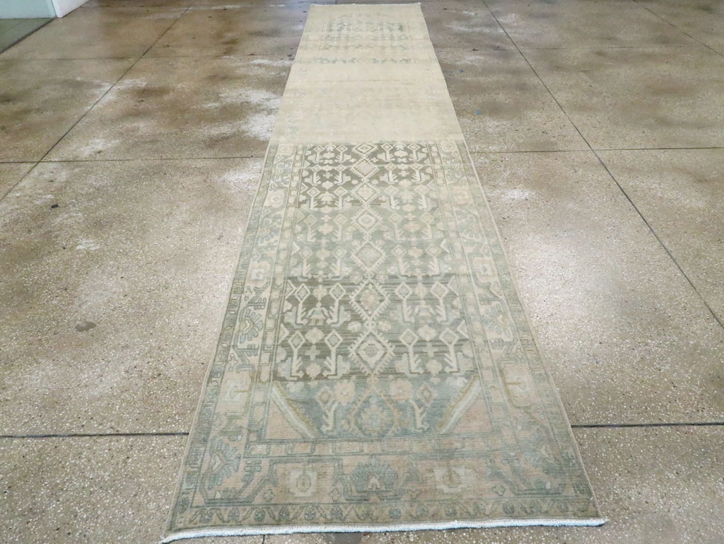 Vintage Persian Malayer Long Runner, No.29093 - Galerie Shabab