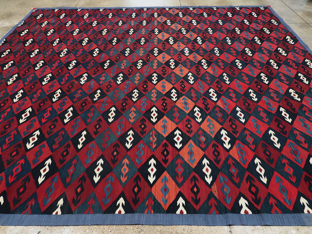 Vintage Persian Kilim, No.29094 - Galerie Shabab