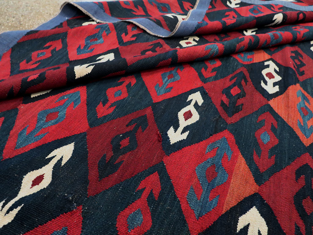Vintage Persian Kilim, No.29094 - Galerie Shabab