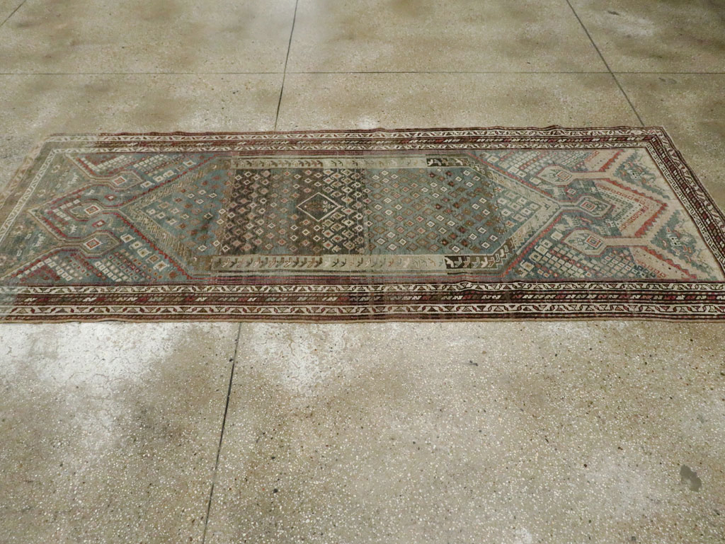 Antique Persian Malayer Rug, No.29100 - Galerie Shabab