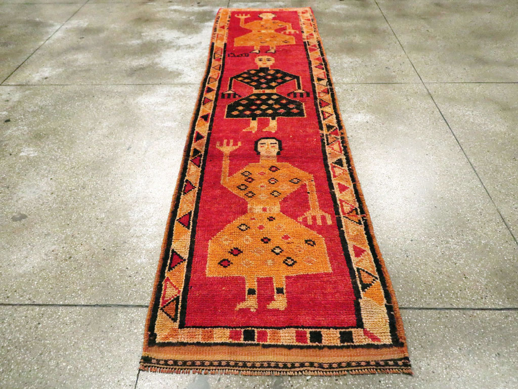 Vintage Turkish Anatolian Pictorial Runner, No.29102 - Galerie Shabab