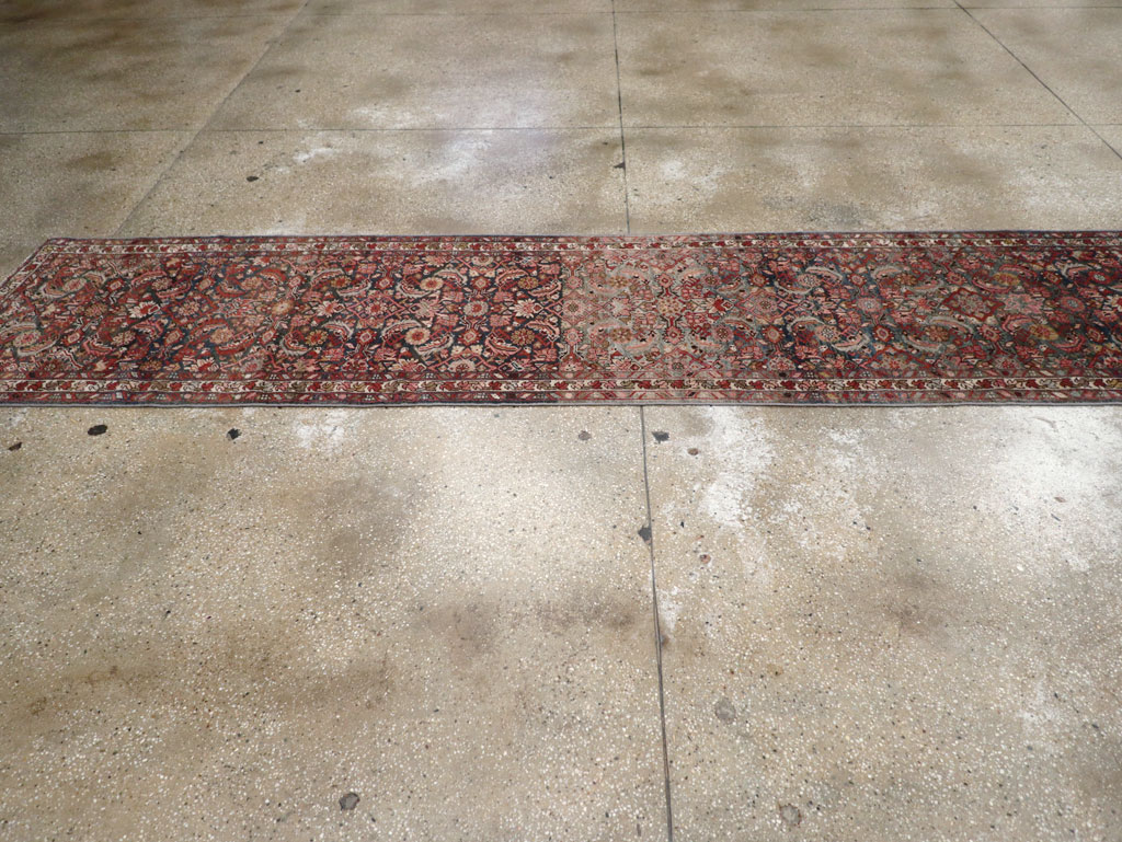 Antique Persian Malayer Long Runner, No.29109 - Galerie Shabab