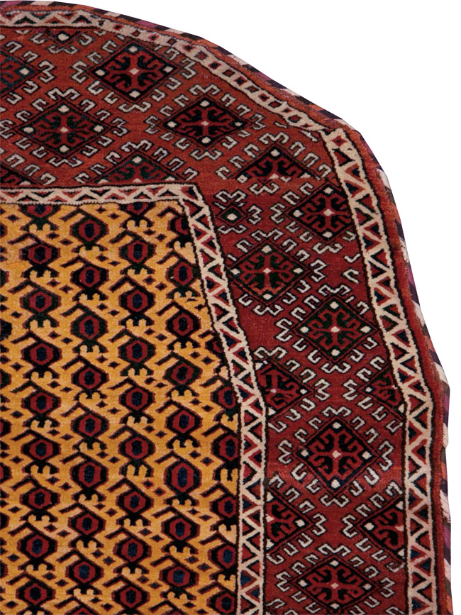 Vintage Central Asian Turkoman Tribal Throw Rug, No.29113 - Galerie Shabab