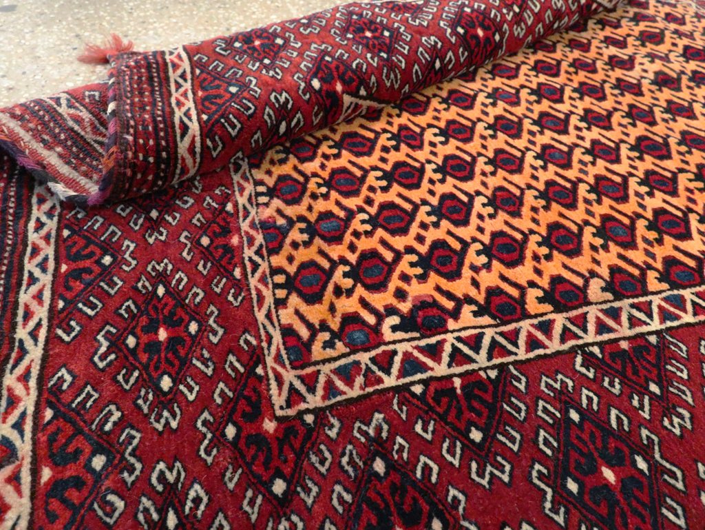 Vintage Central Asian Turkoman Tribal Throw Rug, No.29113 - Galerie Shabab