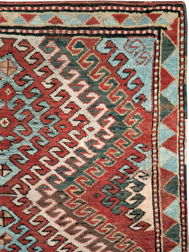 Antique Caucasian Kazak Throw Rug, No.29115 - Galerie Shabab