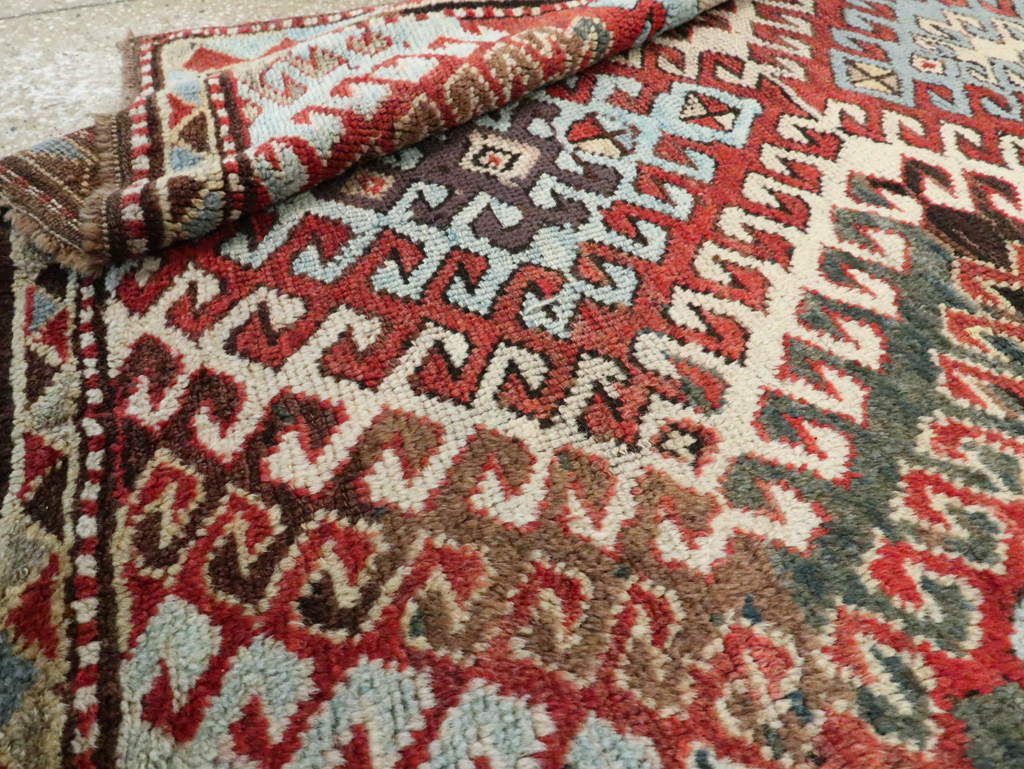Antique Caucasian Kazak Throw Rug, No.29115 - Galerie Shabab