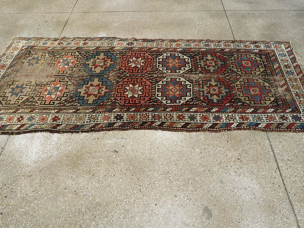 Antique Caucasian Kazak Runner, No.29117 - Galerie Shabab