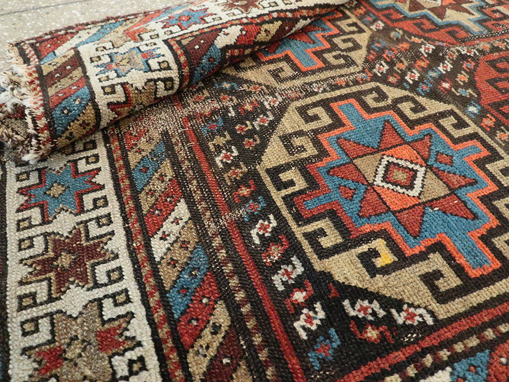 Antique Caucasian Kazak Runner, No.29117 - Galerie Shabab