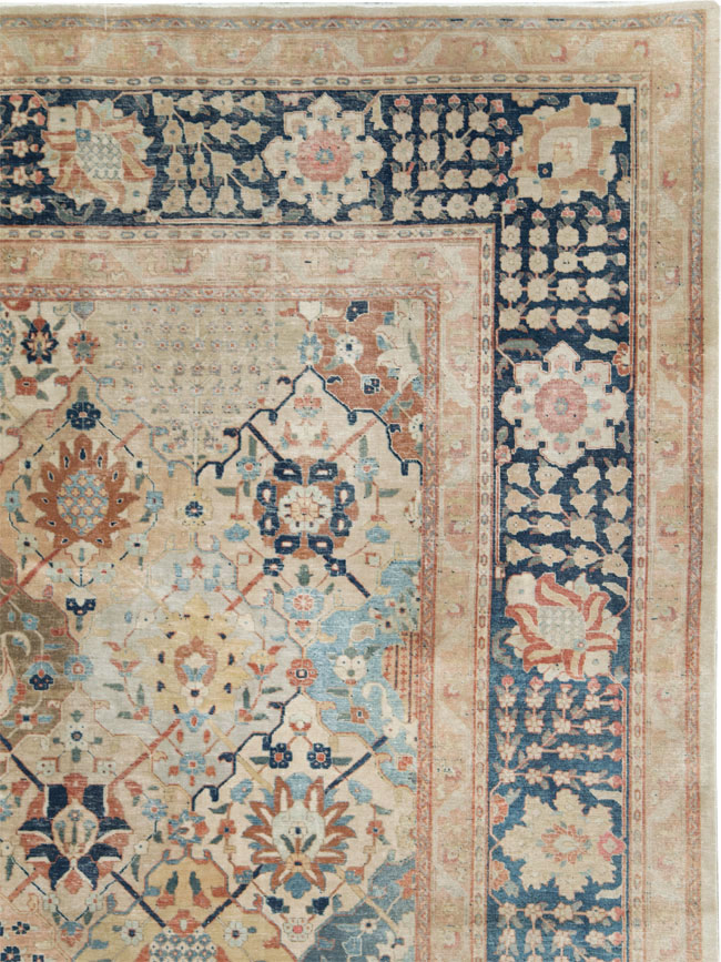 Antique Persian Tabriz Room Size Carpet, No.29122 - Galerie Shabab