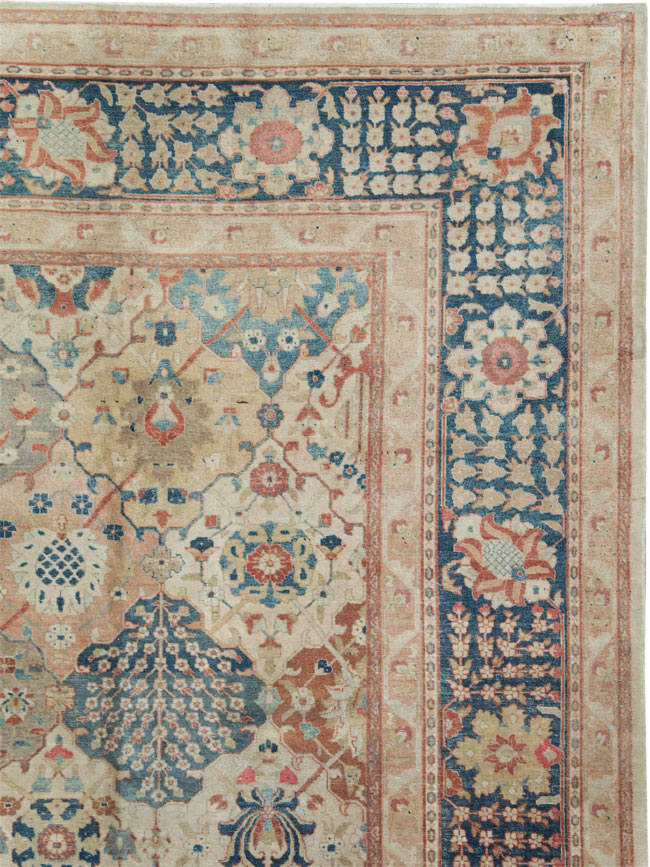 Antique Persian Tabriz Room Size Carpet, No.29122 - Galerie Shabab