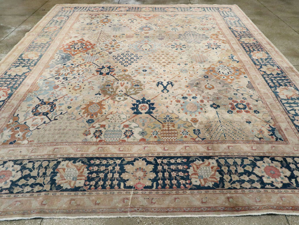 Antique Persian Tabriz Room Size Carpet, No.29122 - Galerie Shabab