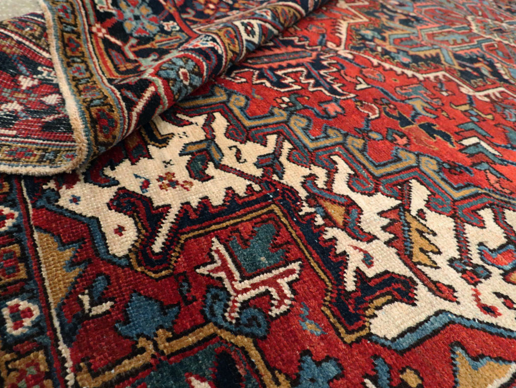 Vintage Persian Heriz Carpet, No.29123 - Galerie Shabab