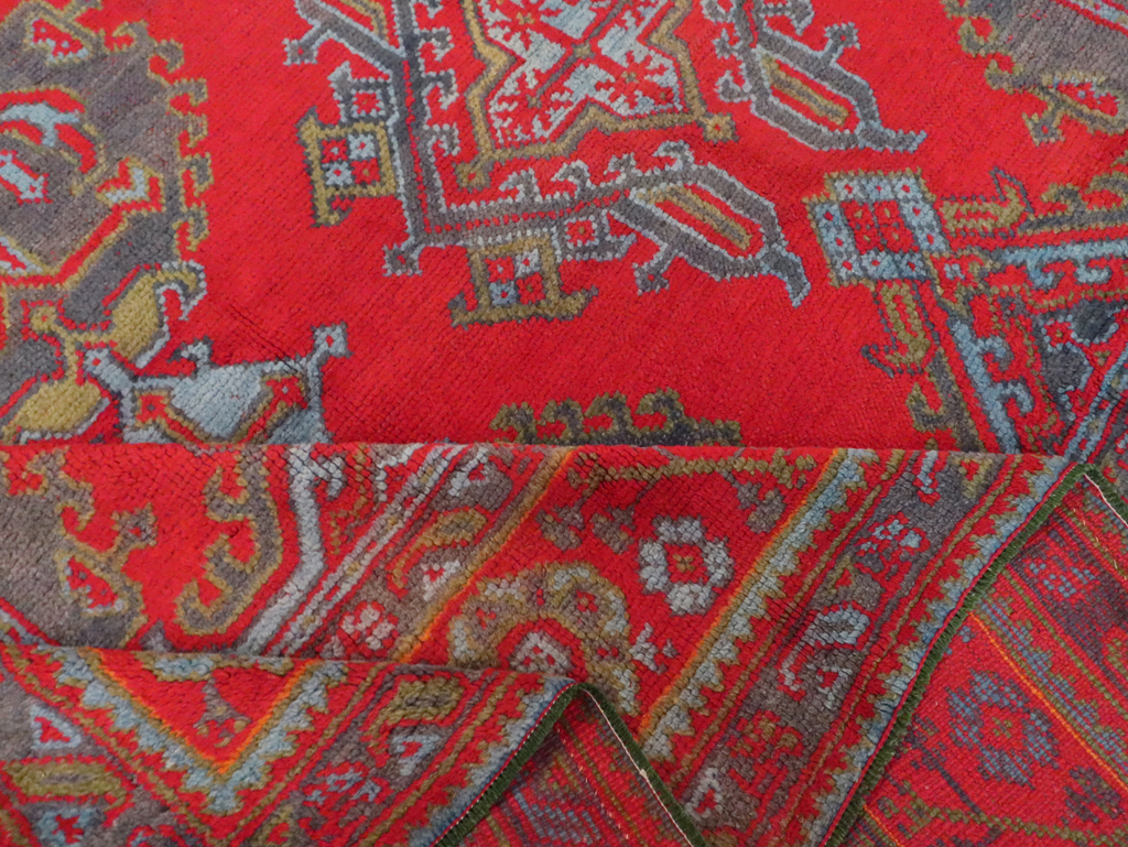 Antique Oushak Carpet, No.29128 - Galerie Shabab