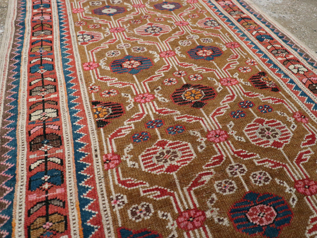 Antique Kurdish Runner, No.29129 - Galerie Shabab