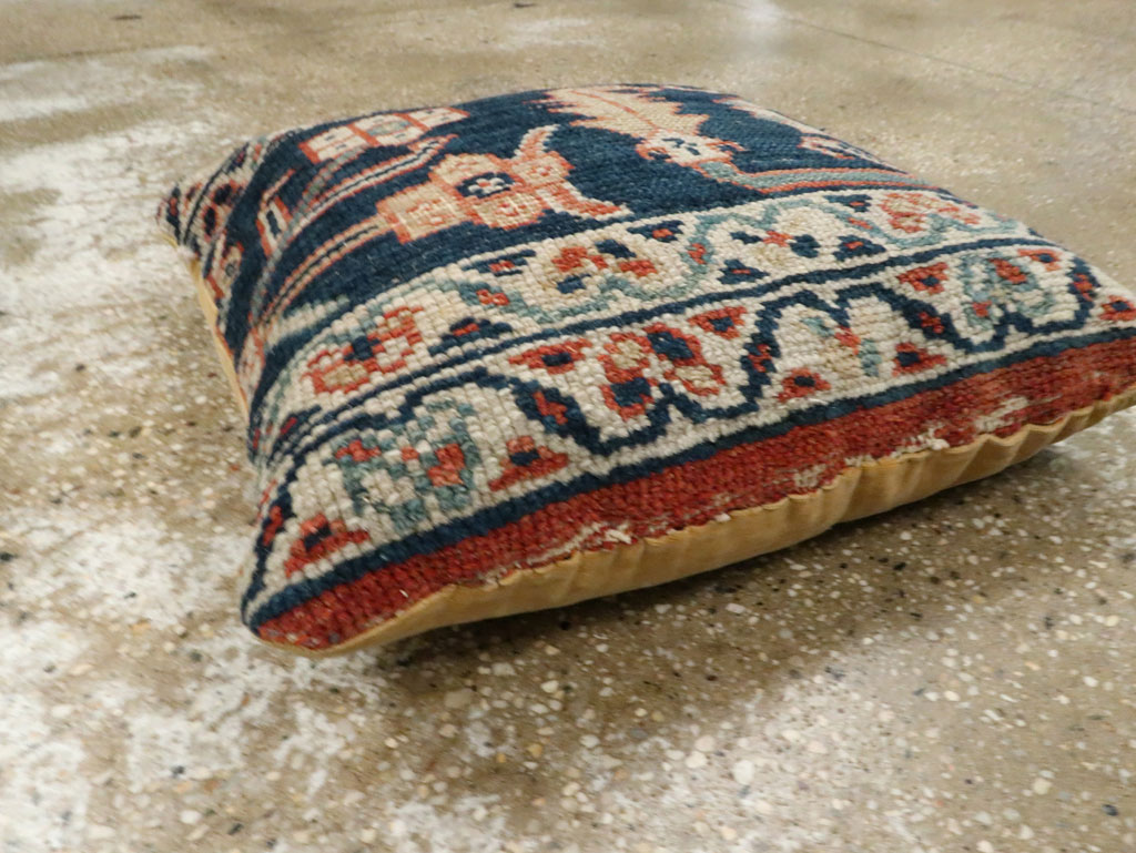 Antique Persian Mahal Square Pillow, No.29144 - Galerie Shabab