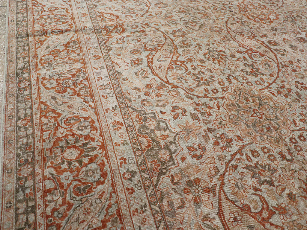 Antique Persian Tabriz Room Size Carpet, No.29146 - Galerie Shabab