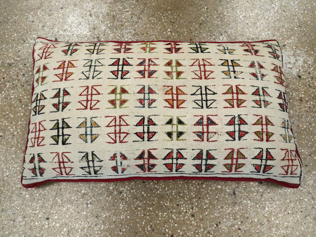 Vintage Persian Kurdish Pillow, No.29148 - Galerie Shabab