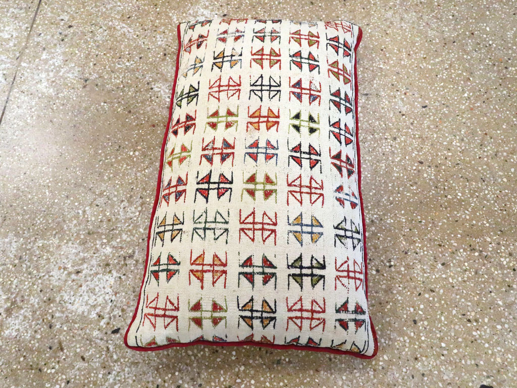 Vintage Persian Kurdish Pillow (Pair: 1 of 2), No.29148 - Galerie Shabab