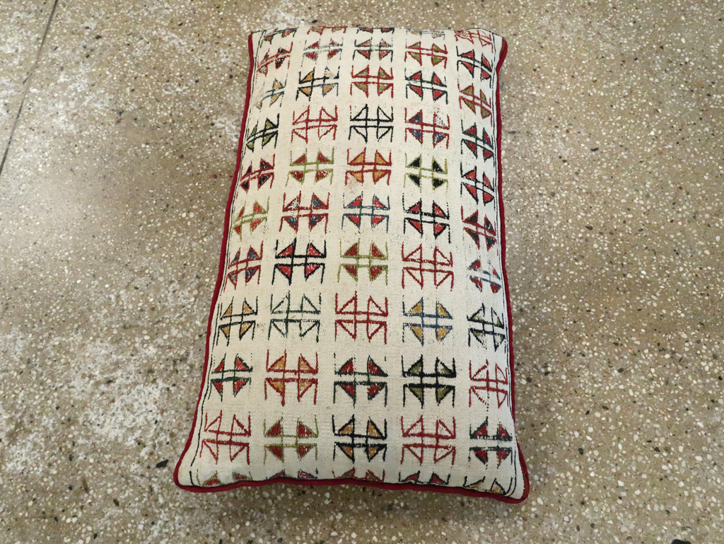 Vintage Persian Kurdish Pillow, No.29148 - Galerie Shabab