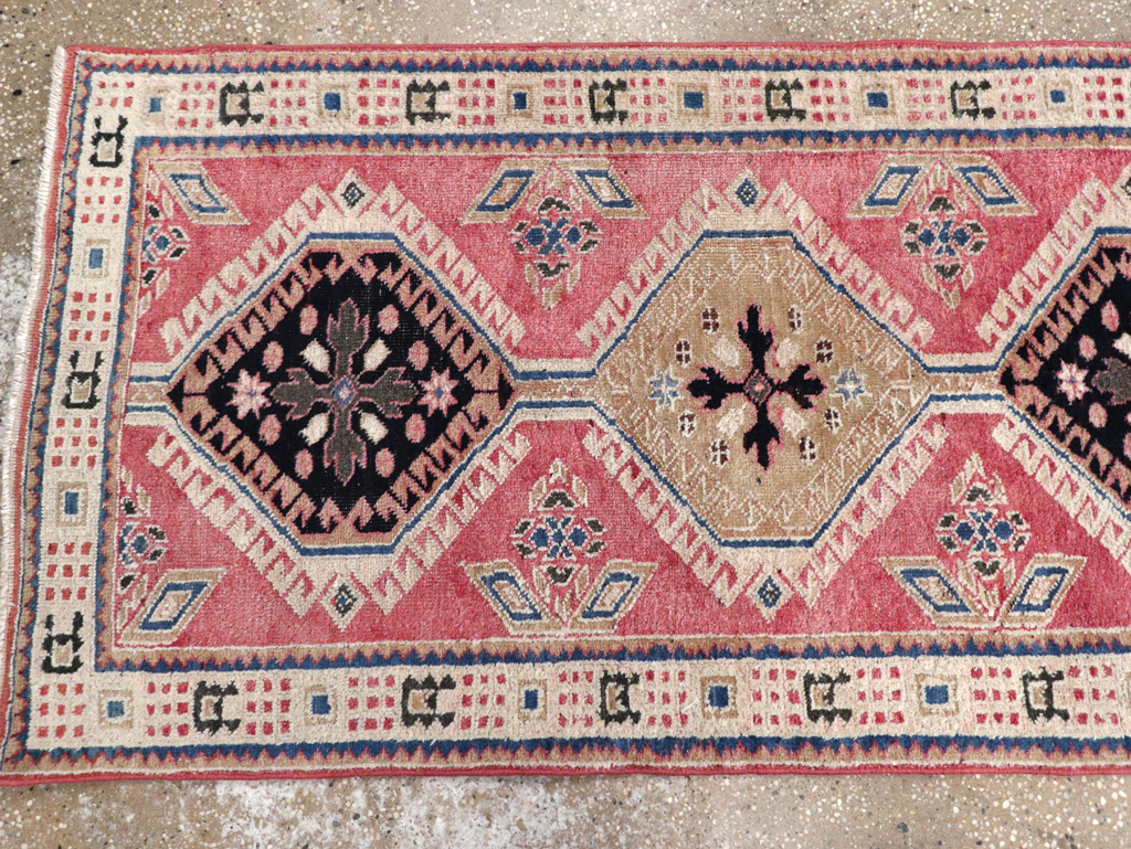 Vintage Persian Serab Small Runner, No.29153 - Galerie Shabab