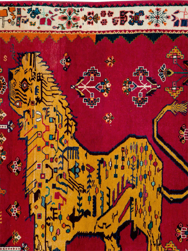 Vintage Persian Gabbeh Pictorial Accent Rug, No.29154 - Galerie Shabab