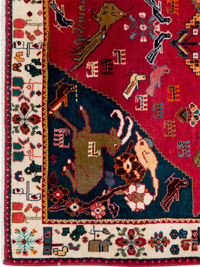 Vintage Persian Gabbeh Pictorial Accent Rug, No.29154 - Galerie Shabab